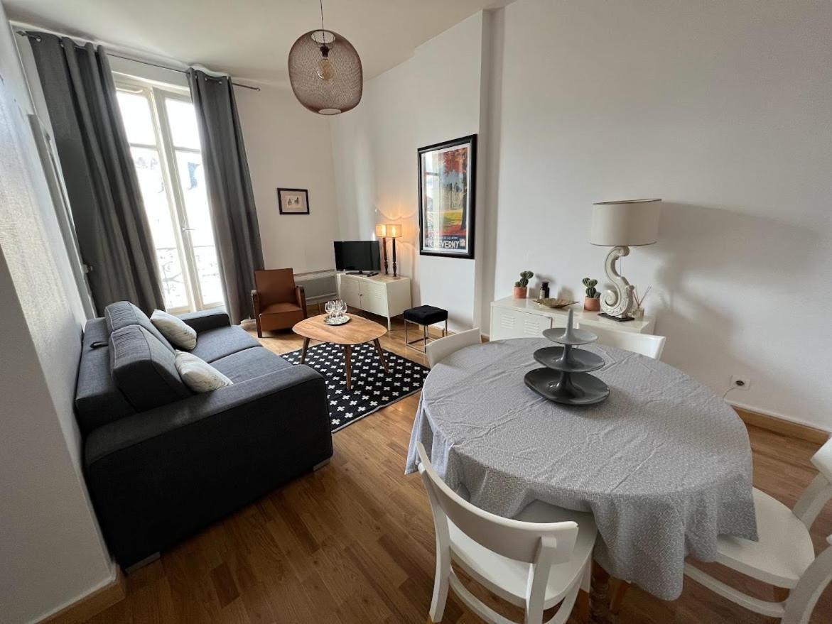 Apartamento ~Rosa Bonheur~Hyper Centre Blois Exterior foto